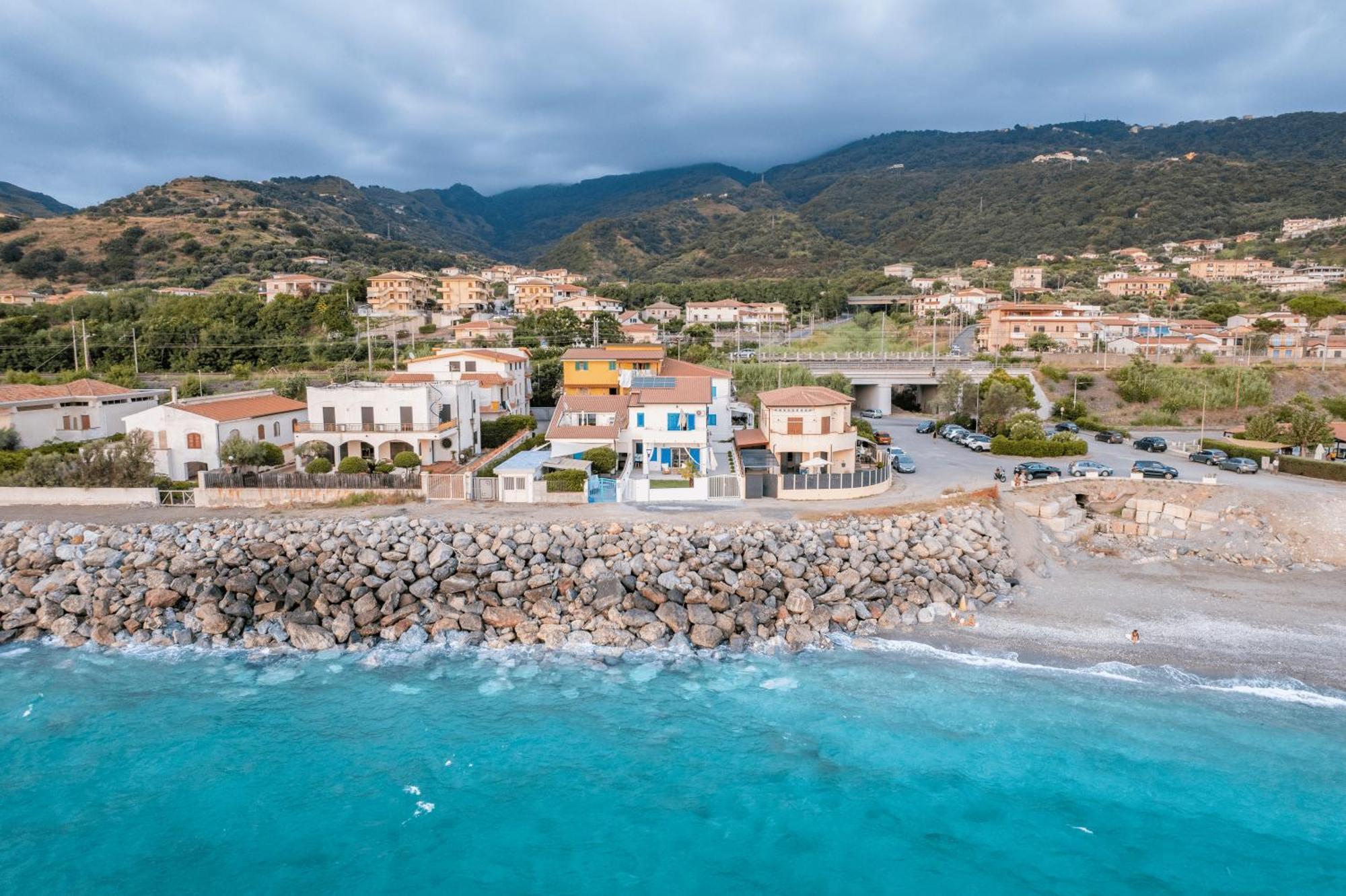 Le Casette Sul Mare - Case Vacanza Читадела дел Капо Екстериор снимка